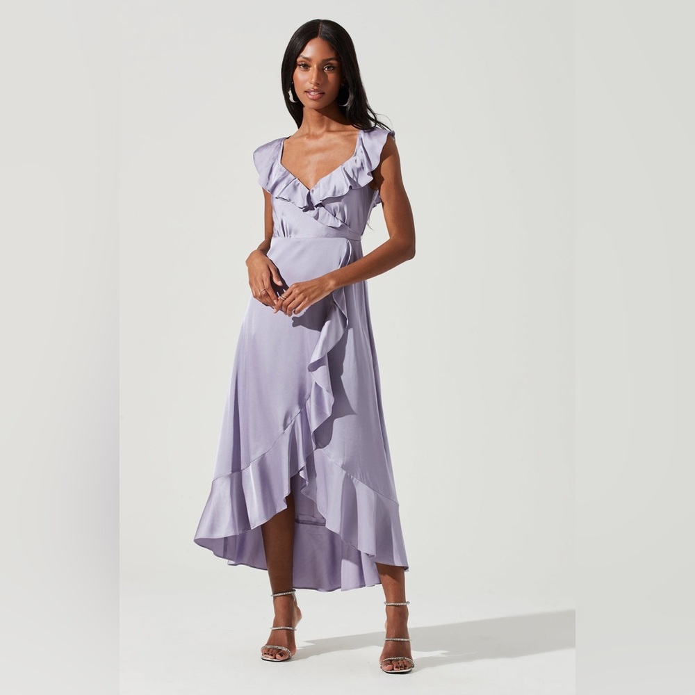 ASTR Wilshire Ruffle Open Back Midi Dress, Size Small, Icy Lilac Purple NWOT
